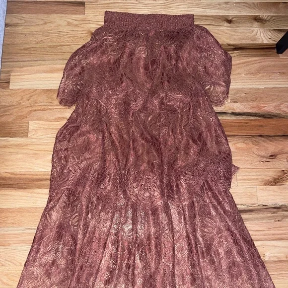 Brown Lace Two-Piece Set - Picture 5 of 5